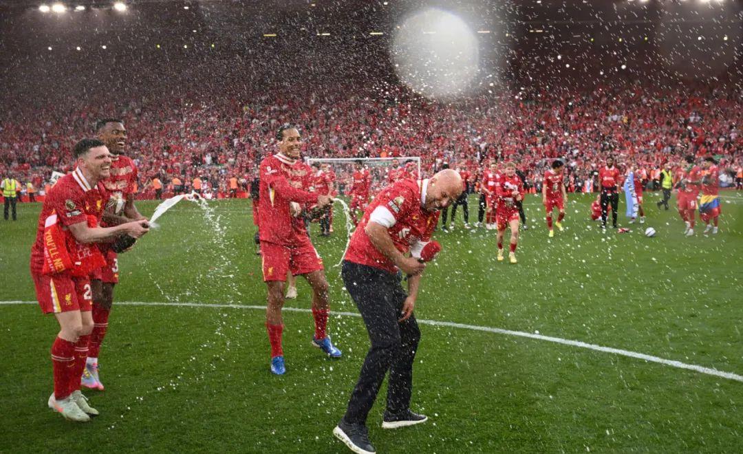 九游体育官网-萨拉赫在塞尔维亚队比赛中反败为胜，反败为胜引发热议！全场沸腾不已的简单介绍